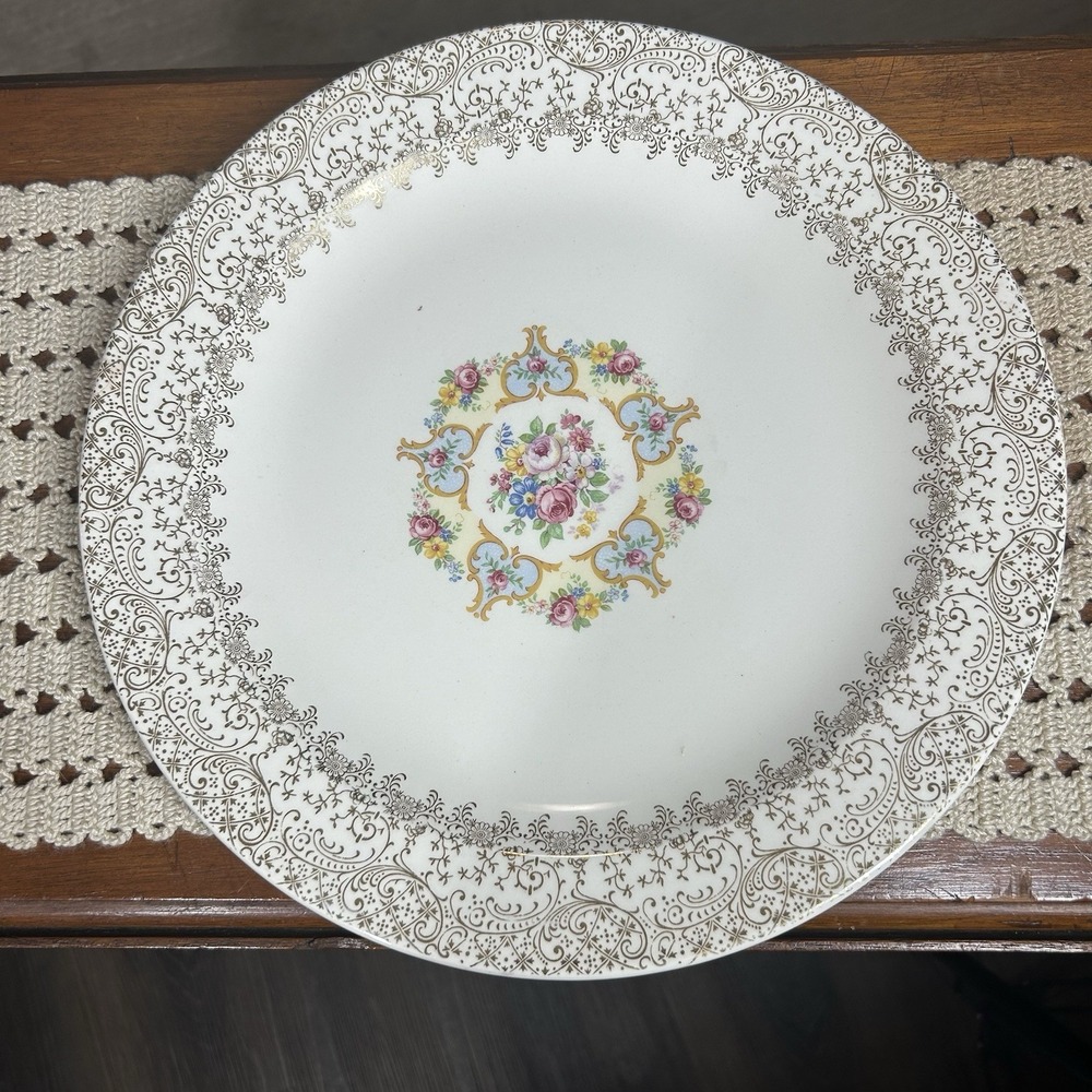 Vtg Royal China Santa Rosa Shabby Chic Round Platter 22K Gold Filigree Trim 12"